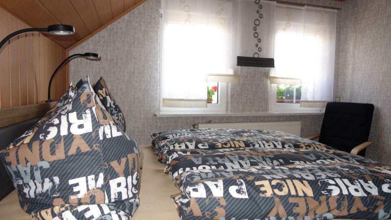 Ferienwohnung Koehlert ターレ エクステリア 写真